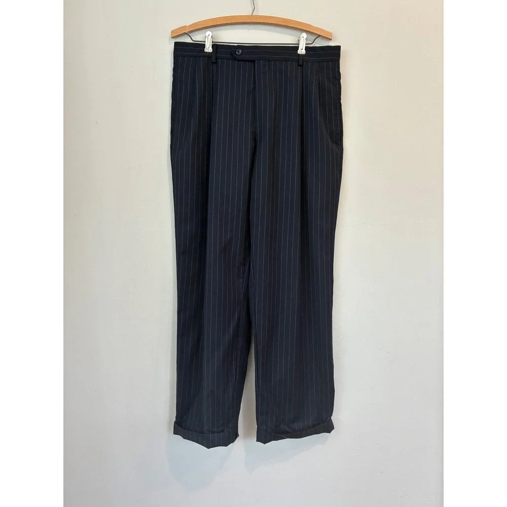 Jos A Bank Mens Gray Pinstripe Wool/ Cashmere Blend Suit,‎ 41R Jacket,35 R Pants